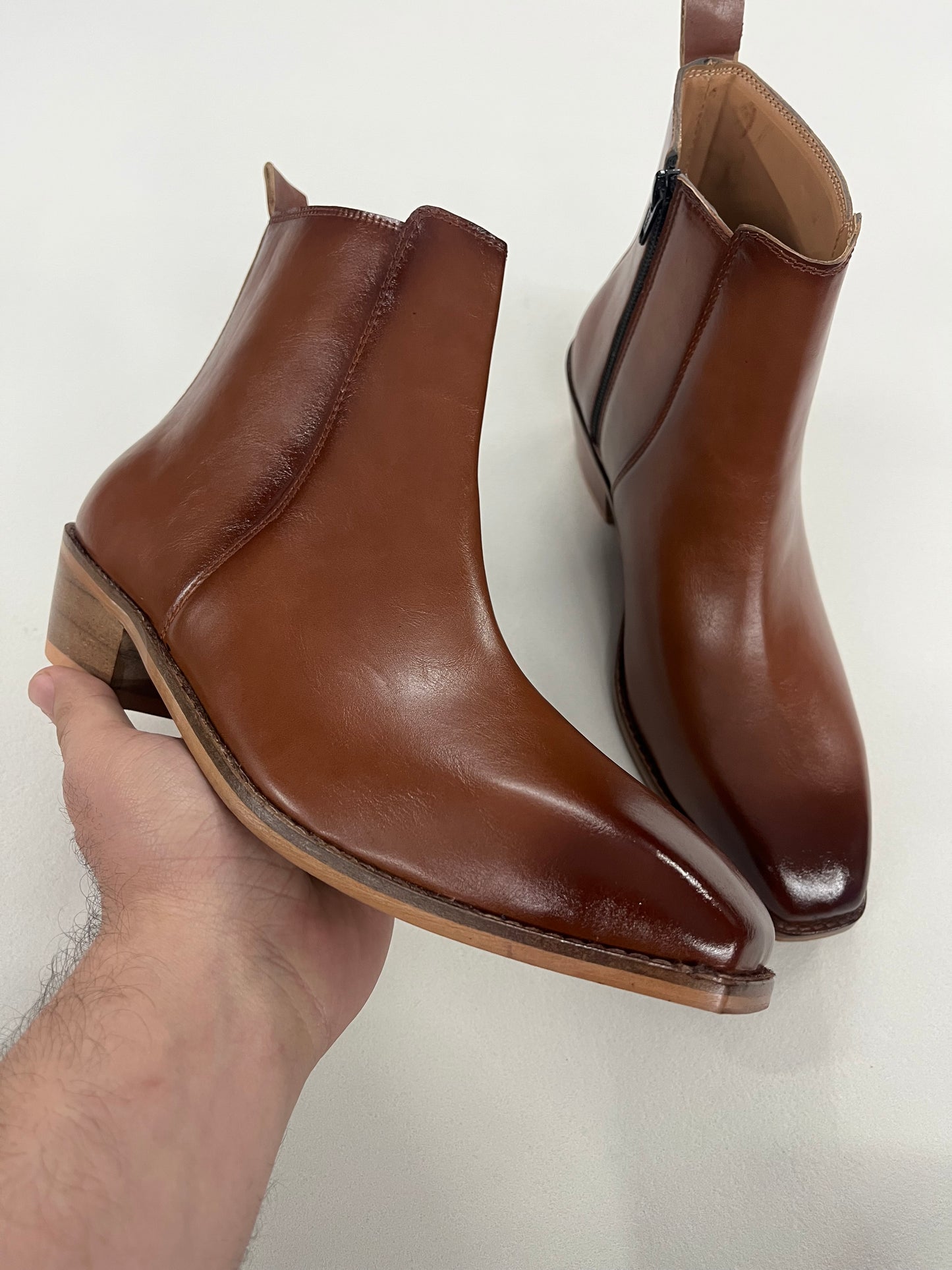 Classic Italian Cut Leather Boots - Tan