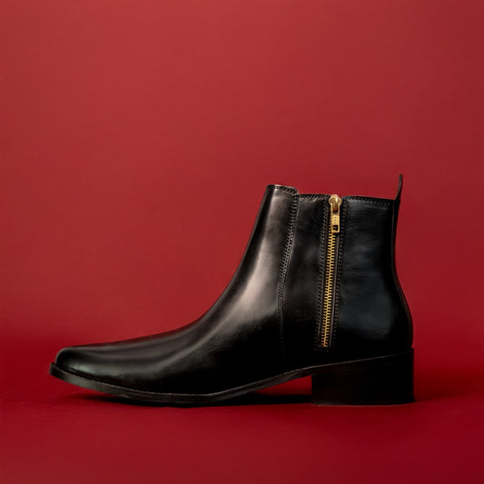 Classic Leather Pointed Toe Boots / Gold Zip