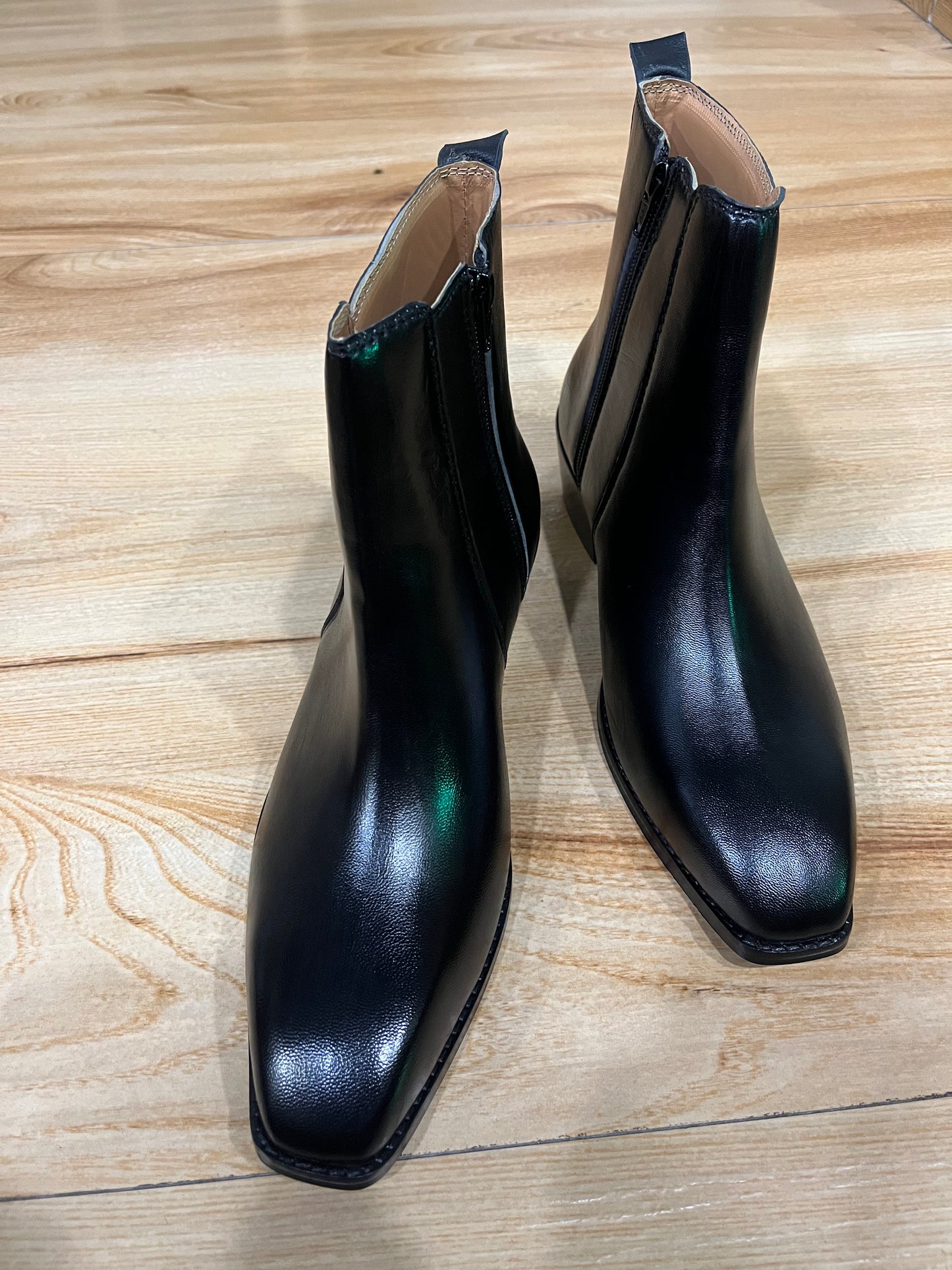 Classic Italian cut leather boots