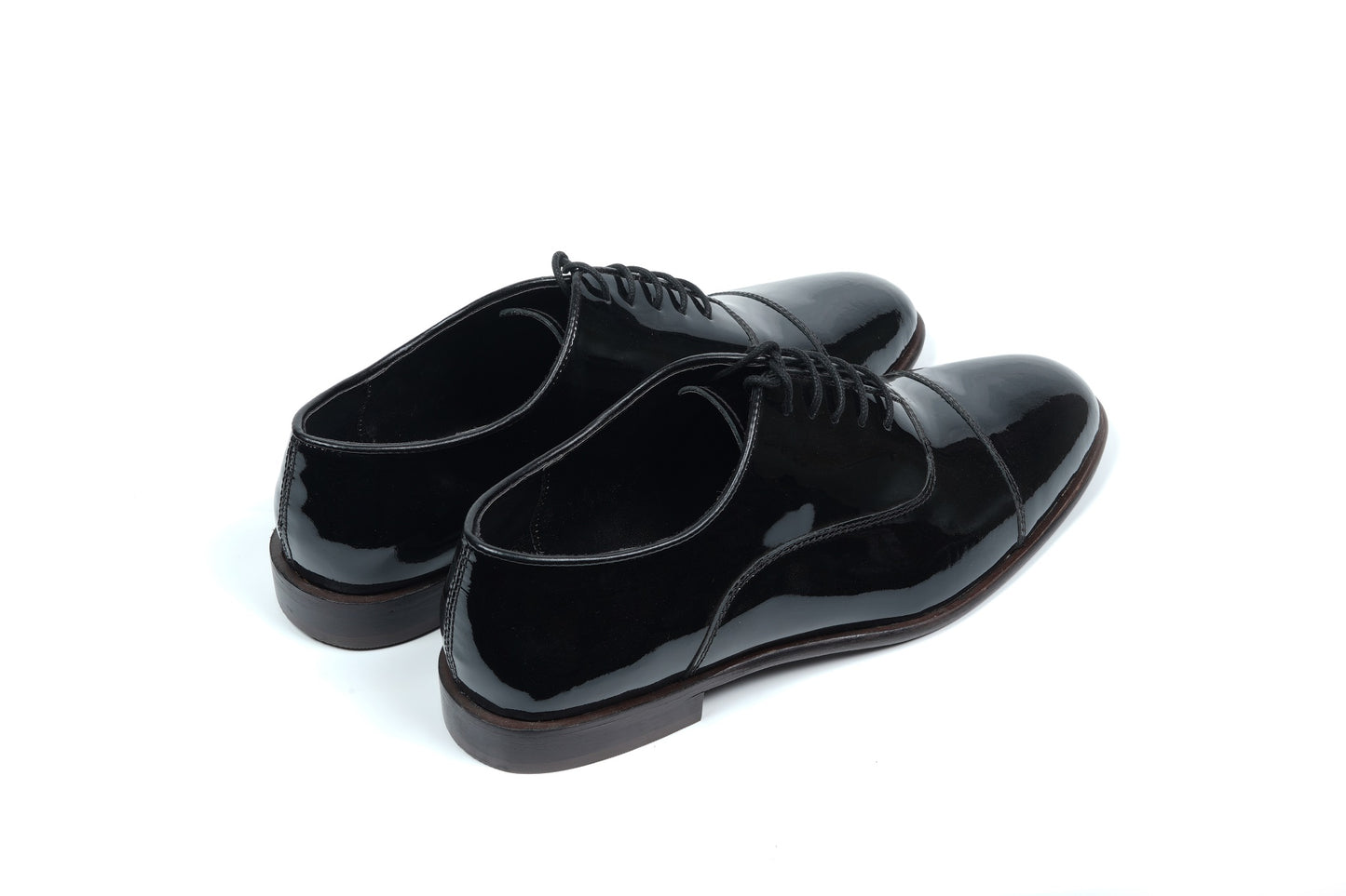 CLASSIC PATENT LACE UPS