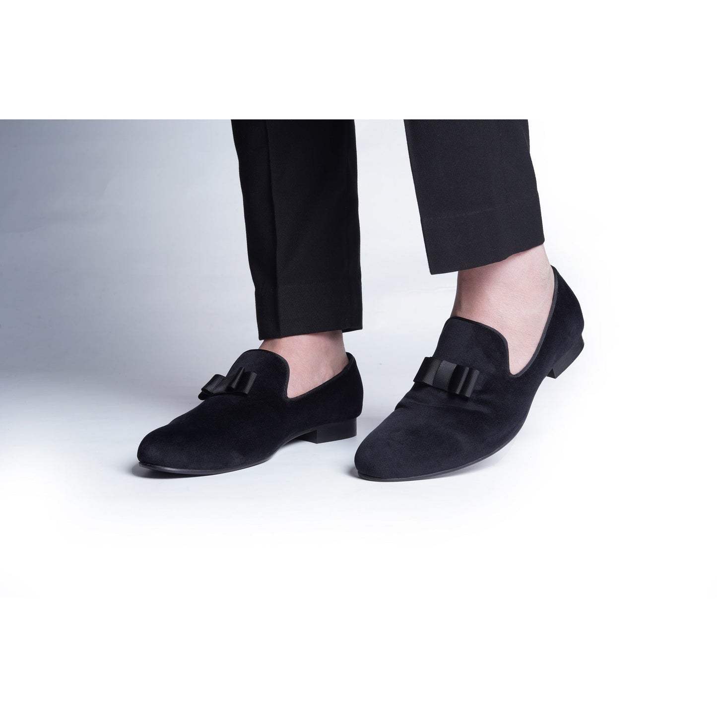 VELVET SLIP ONS WITH BOW - BLACK