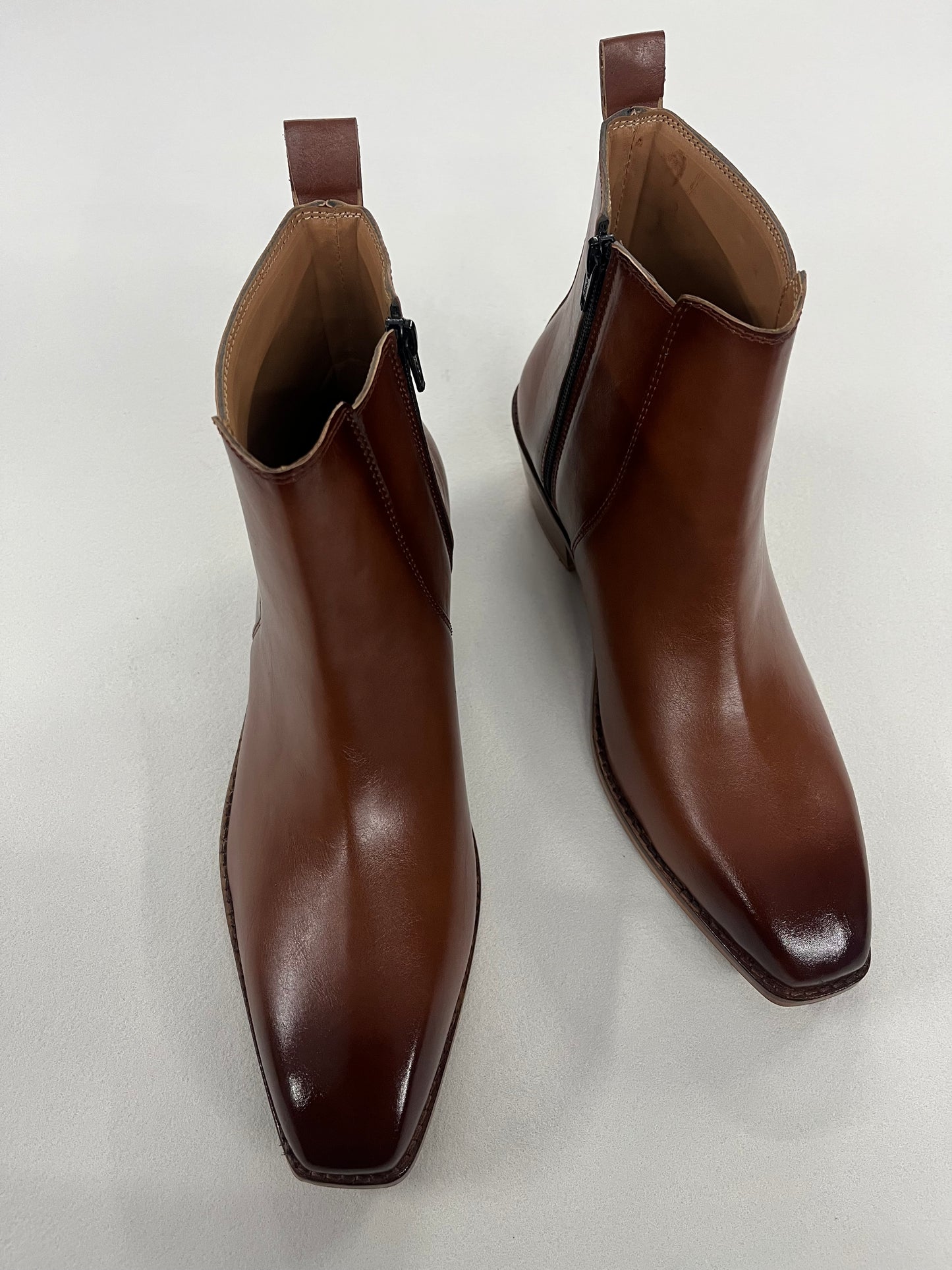 Classic Italian Cut Leather Boots - Tan