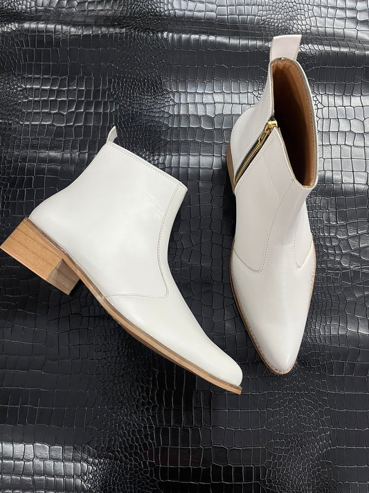 Pointed Toe Leather Boots - White