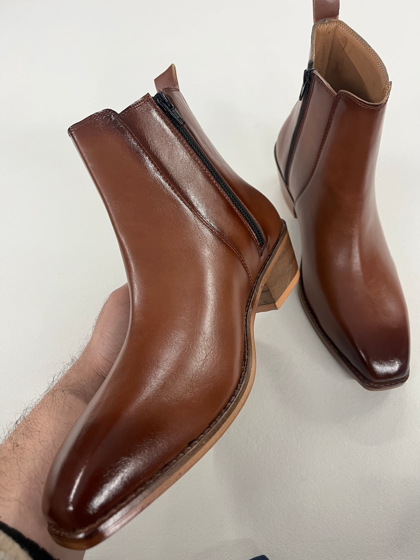 Classic Italian Cut Leather Boots - Tan