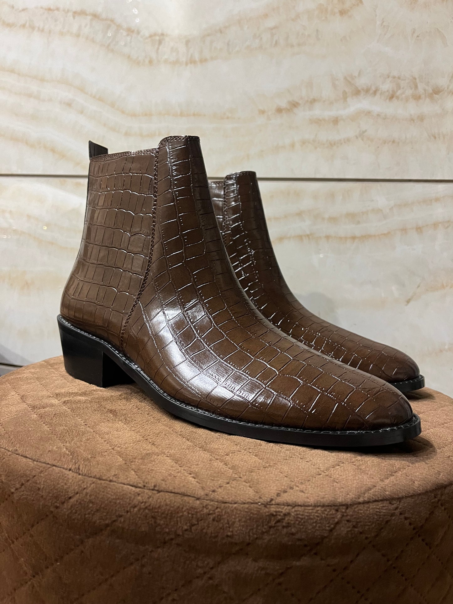 PREMIUM CROCO BOOTS / CUBAN HEEL - BROWN