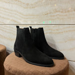 Premium Suede Boots / Cuban Heel