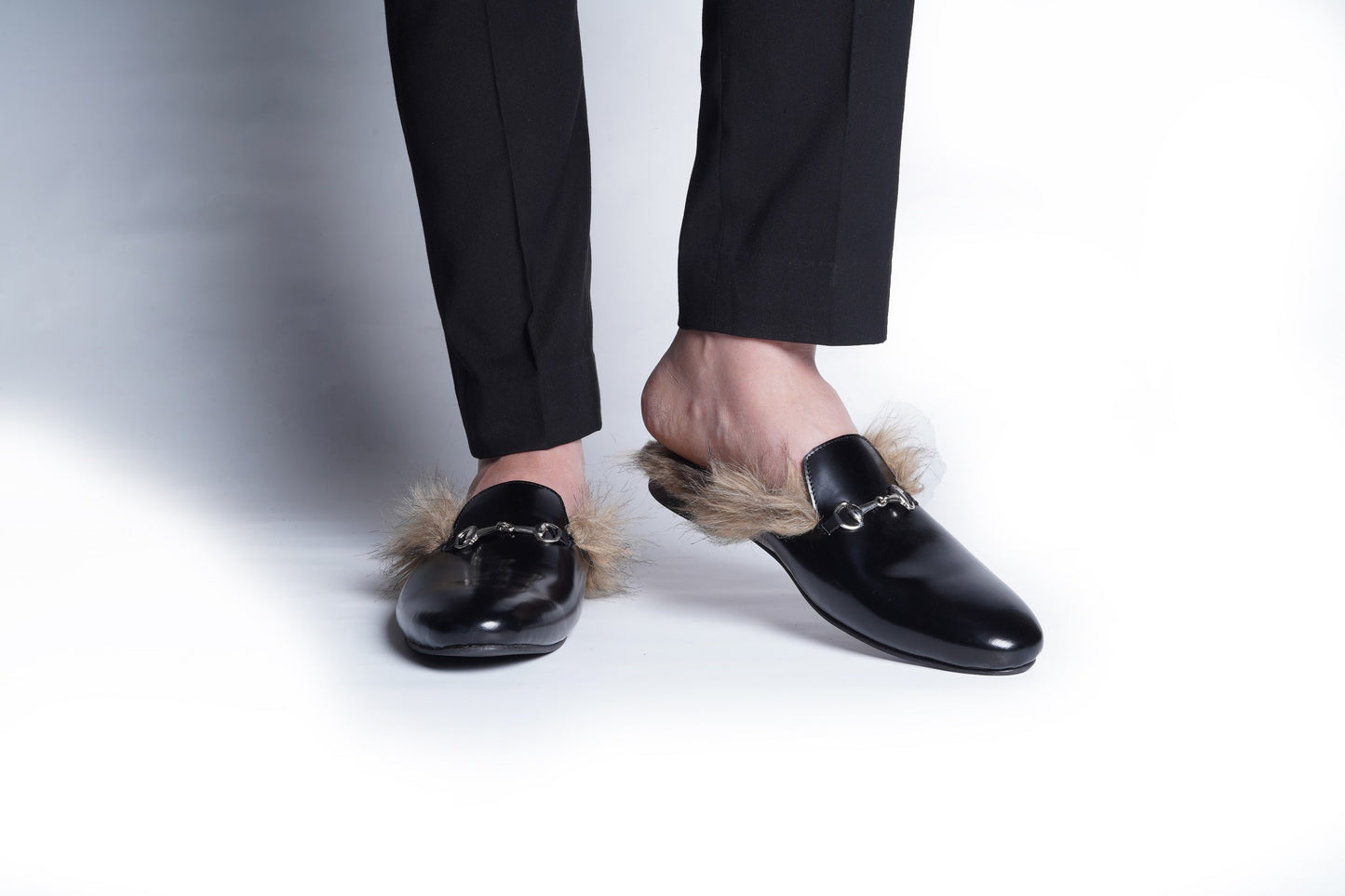 SMOOTH MULES WITH FUR - BLACK